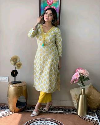 Peershah yellow embroidery kurta with pant set 1