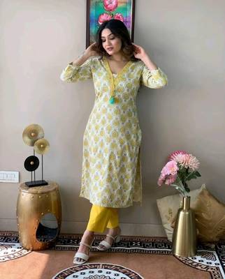 Peershah yellow embroidery kurta with pant set 4
