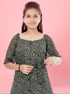 Aarika girls green colour georgette middi 5