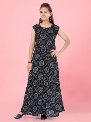 Aarika girls black colour dress 1
