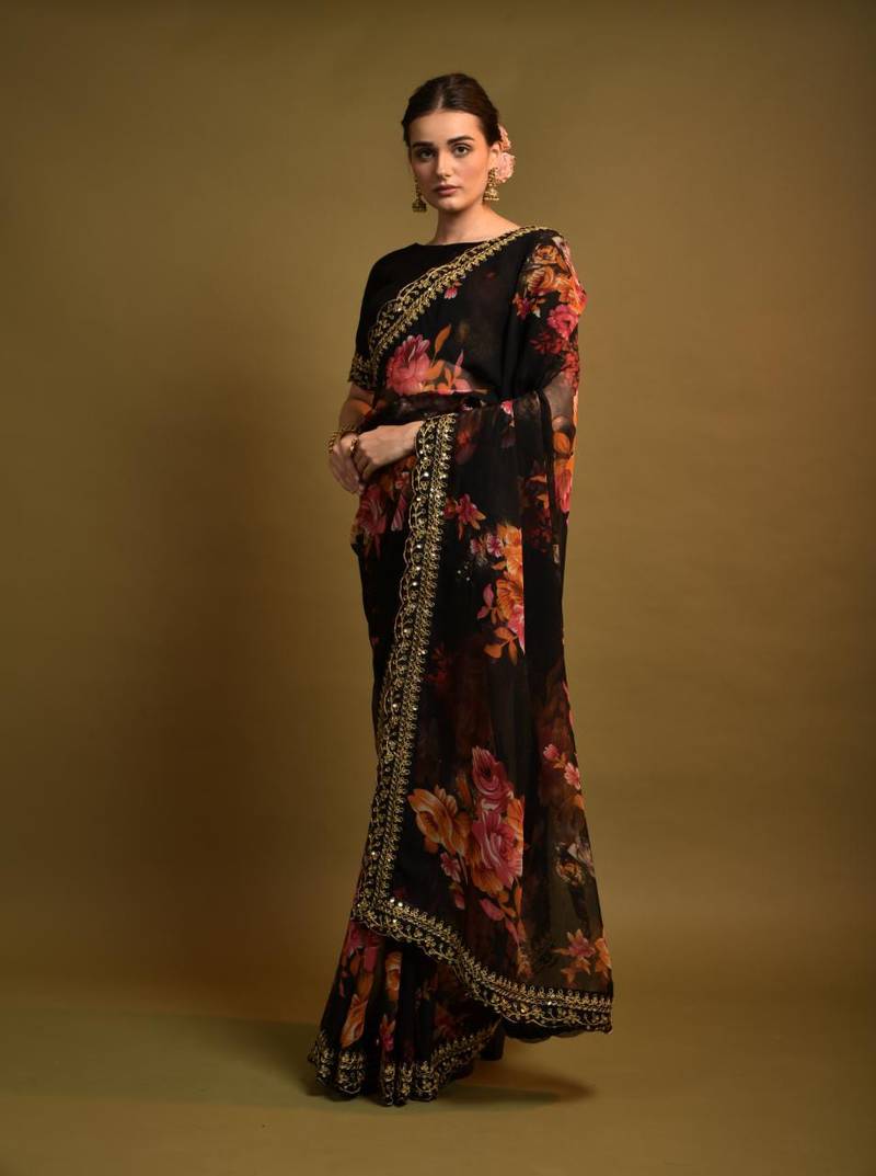 Black Colour Colour Digital Prited Georgette Fabric Saree WITH UN-STITCHED BLOUSE