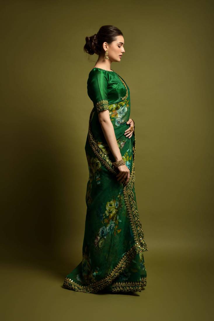 green Colour Digital Prited Georgette Fabric Saree WITH UN-STITCHED BLOUSE