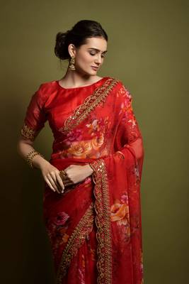 Red Colour Digital Prited Georgette Fabric Saree WITH UN-STITCHED BLOUSE 3