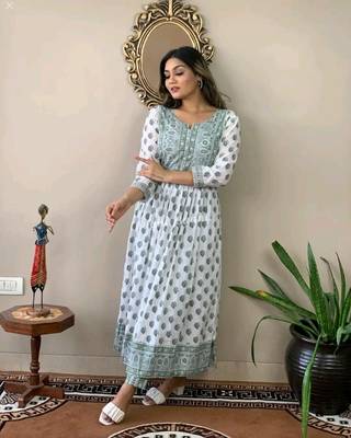women rayon kurta with pant set 1