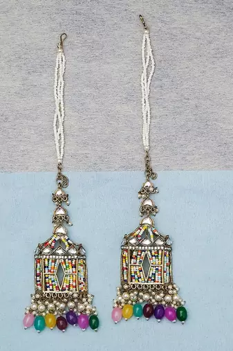 partywear earrings in beads and kundan