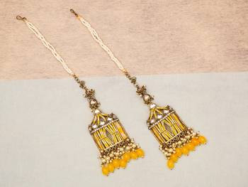partywear earrings in beads and kundan 3
