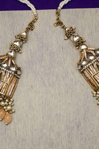 partywear earrings in beads and kundan