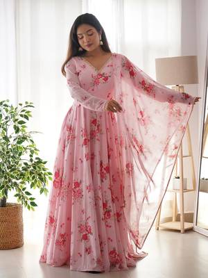 Kurta Set With Dupatta. 4