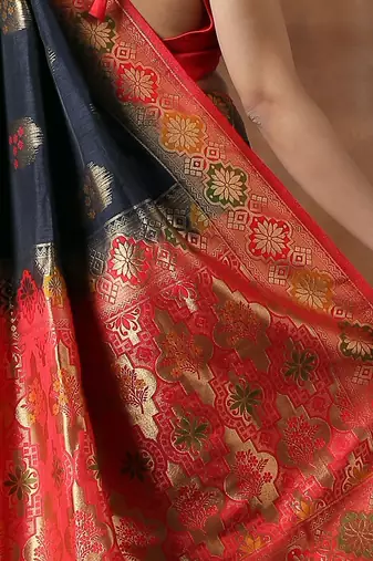 Black & Red Katan Silk Banarasi Handloom Saree Without Blouse