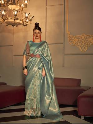 Green silk blend Woven Saree With Unstitched Blouse Piece 1
