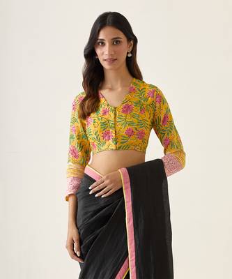 Black handcrafted linen silk saree Without Blouse 5