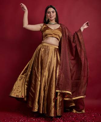 Gold Zari Lehanga Set With Dupatta 1