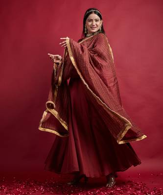 Maroon & Gold Chanderi Handloom Lehanga Set 3