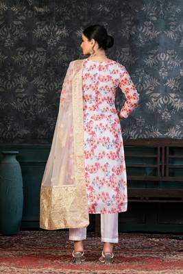 Gray Colour Ethnic Festive Wear Salwaar Kameez For Girlish Looks 2