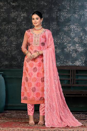 Beautiful Gajri Colour Ethnic Salwaar Kameez For Festive Looks