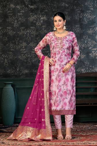 Beautiful Pink Colour Ethnic Salwaar Kameez For Festive Looks