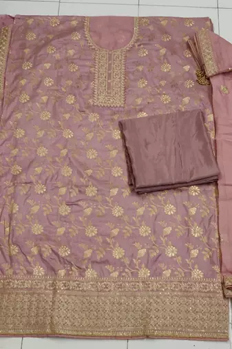 Mauve Colour Heavy Embroidered Partywear Salwar Kameez