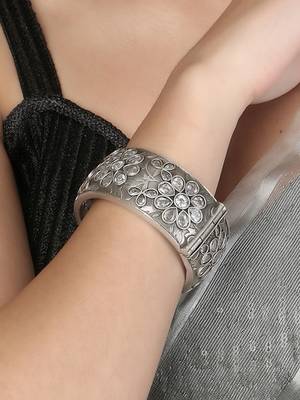 Women oxidised silver plated green stone-studded bangles 2