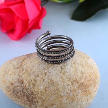 Brass black silverplated spiral fashion finger ring for men and women 5