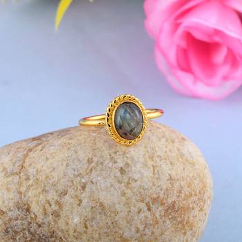 Brass goldplated cat"s eye lehsuniya fashion finger ring for women 5