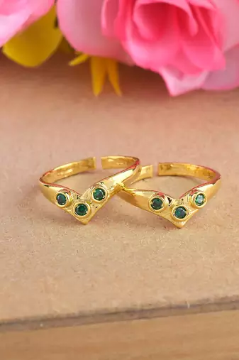 Brass gold plated imitation emerald panna wedding bridal adjustable free size toering fashion ethnic jewellery for women