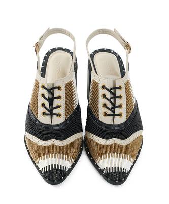 Embroidery Multi Khole Pointed Heels 2