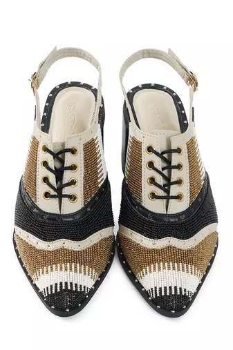 Embroidery Multi Khole Pointed Heels
