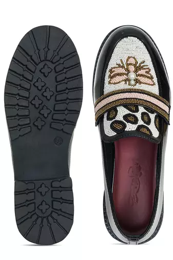 Embroidery Black North Loafer