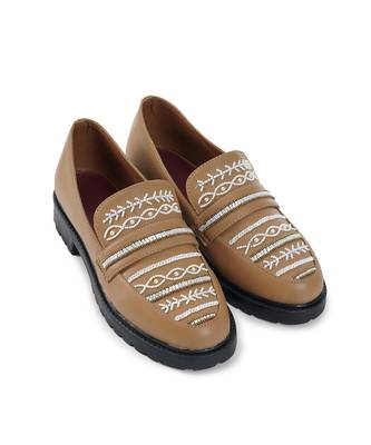 Embroidery Nude True Loafer 1