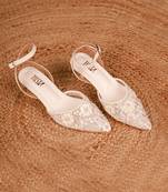 Crescent (Bridal White) (Pearl And Bead Pointy Close Kitten Heel)