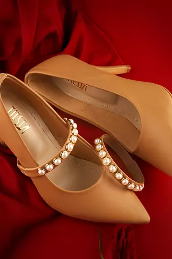 Love Notes ( Beige Pumps With Changeable Bands )