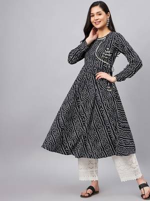 Winered women black bandhej flared angrakha kurta 1