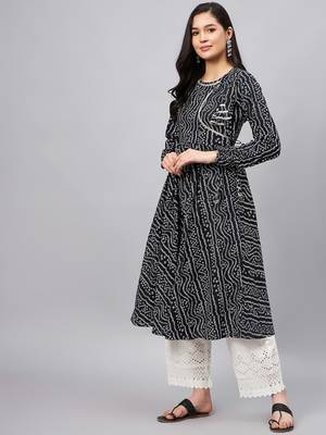 Winered women black bandhej flared angrakha kurta 3