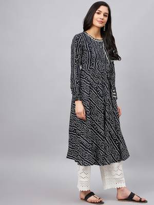 Winered women black bandhej flared angrakha kurta 4