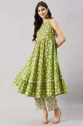 Winered woman green white printed flared kurta set