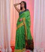 Light Green Cotton Blend Handwoven Saree With Flower Motifs