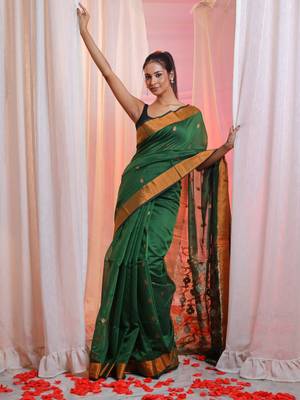 Forest Green Cotton Blend Handwoven Saree With Flower Designs 1