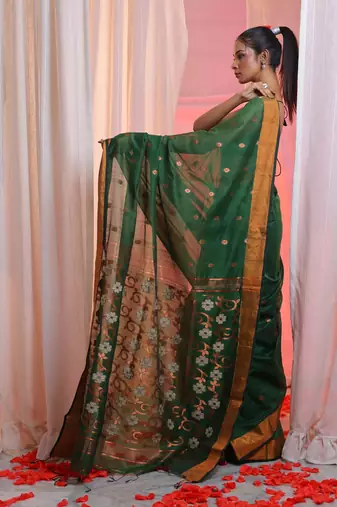 Forest Green Cotton Blend Handwoven Saree With Flower Designs