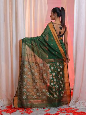 Forest Green Cotton Blend Handwoven Saree With Flower Designs 4