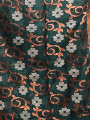 Emerald Green Cotton Blend Handwoven Saree With Flower Designs 5