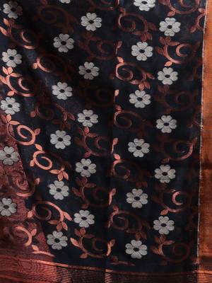 Black  Cotton Blend Handwoven Saree With Flower Designs 5
