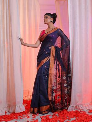 Midnight Blue Cotton Blend Handwoven Saree With Flower Designs 1