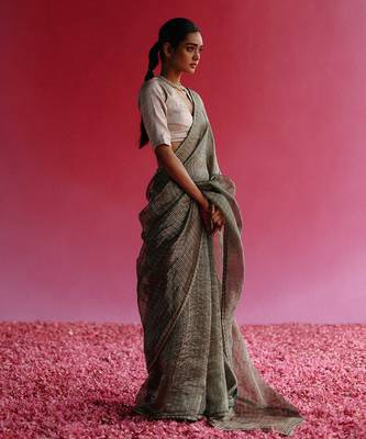 Silver aago saree set 2