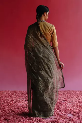 Gold aago saree set