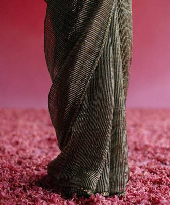 Gold aago saree set 5