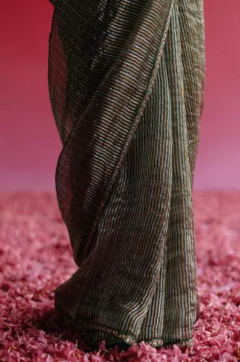 Gold aago saree set