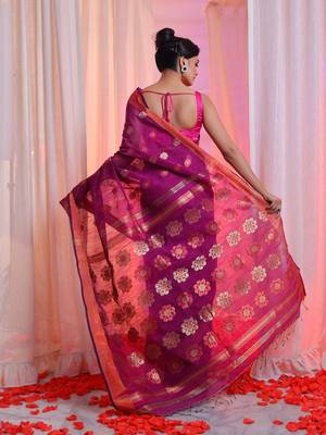 Purple Cotton Blend Handwoven Saree With Floral Texture Design 4