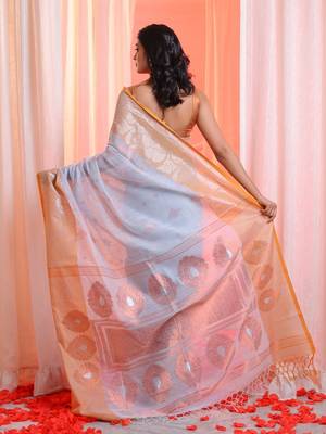 Grey Cotton Blend Handwoven Saree With Zari Woven Designs 4