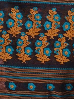 Black Cotton Blend Handwoven Saree With Stripes pattern 5
