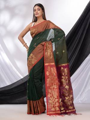 Emerald Green Cotton Blend Handwoven Saree With Foliage Border 2